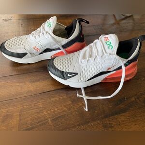 Nike Air Max 270 - 4Y
